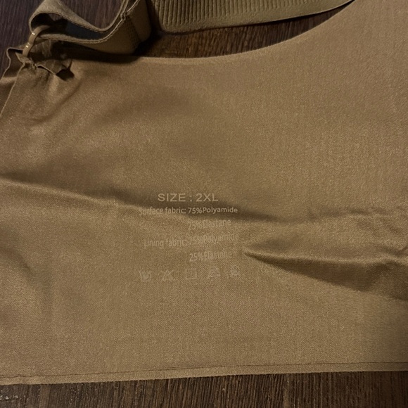 Seamless Brown Bra - Picture 3 of 5